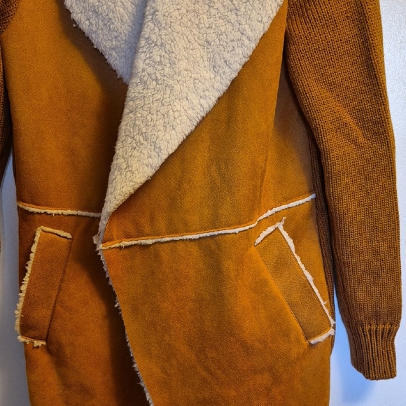 VENUS Tan and Cream Teddy Jacket - Picture 4 of 8